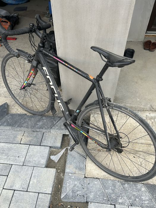 Bicicletă de șosea Focus Izalco Race – cadru carbon, mărime 54