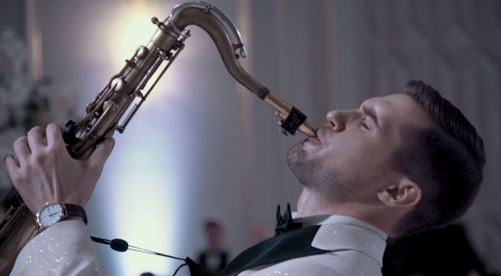 Саксофонист Алматы Владимир Логинов