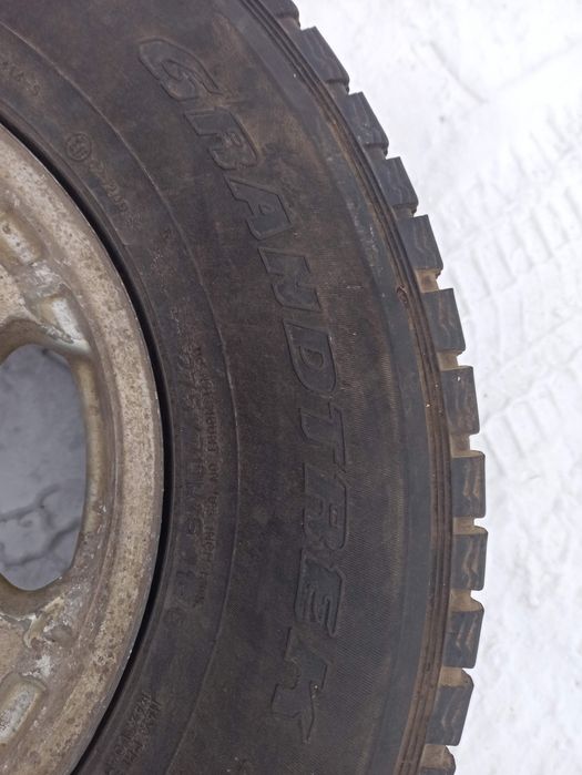 Продам шины DUNLOP 275/70R16