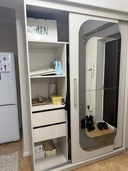 Шкаф купе в отличном состояний