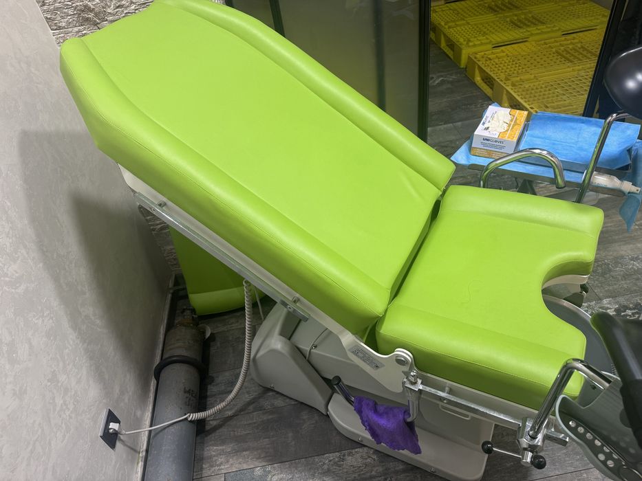 Гинекологическое кресло продаётся