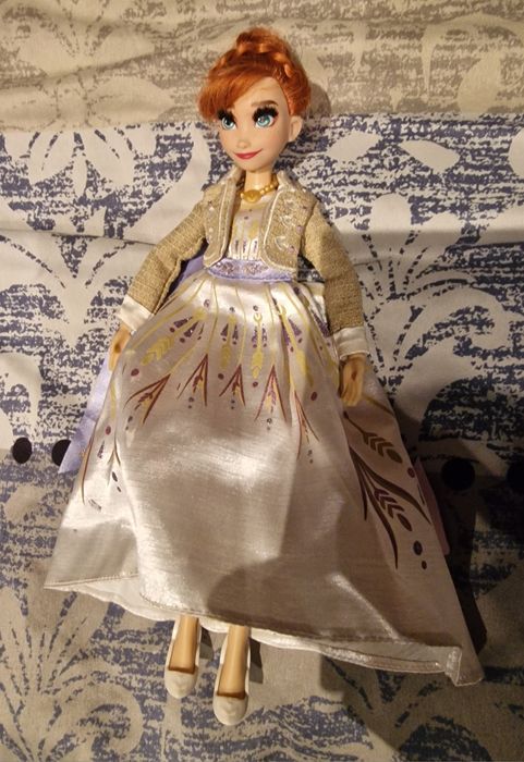 DISNEY Frozen II Кукла с бална рокля АННА