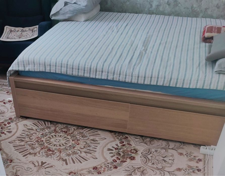 Продам 2- спальную кровать