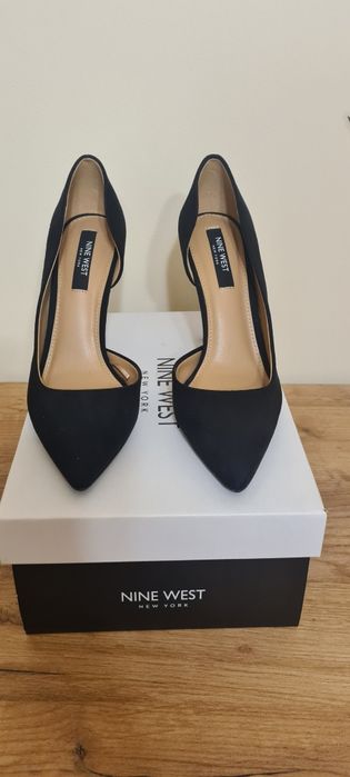 Елегантни дамски обувки