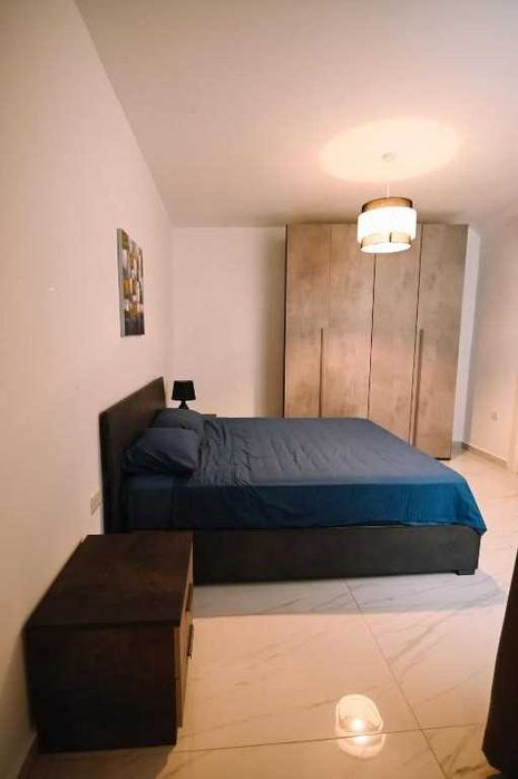 Тристаен апартамент в Смирненски