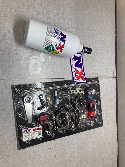 Суха нитро система за мотор с малка бутилка азот азотна