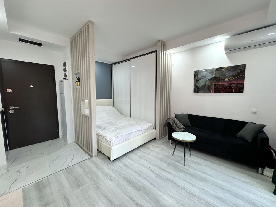 Studio tip garsoniera Cosmopolis parter cu gradina si loc de parcare