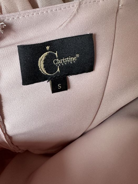 Елегантна официална рокля в нежен розов цвят