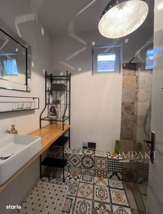 Apartament cu 3 camere, zona centrală-UMF