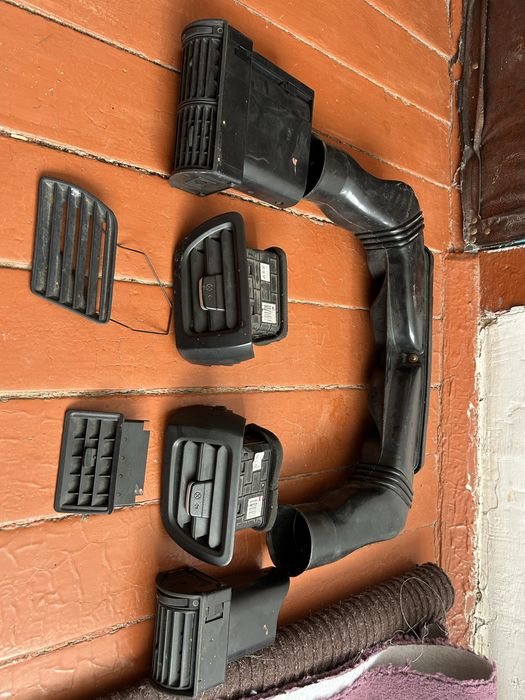 Продам дефлектора на Киа Рио 3