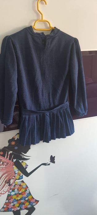 Pulover bleumarin pentru fetite 7,8 ani