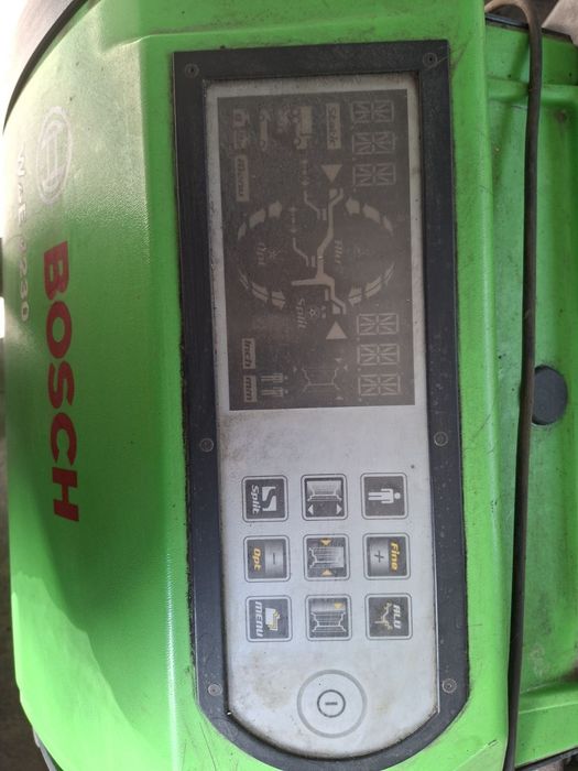 Баланс машина за гуми Bosch WBE 4230