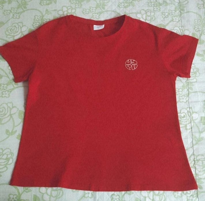 Разбираю гардероб,футболки и худи