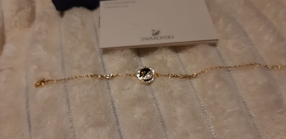 Bratara Swarovski,noua,model superb