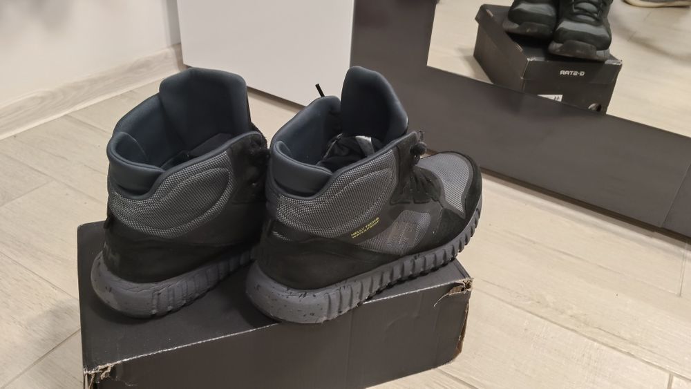 Туристически обувки Helly Hansen