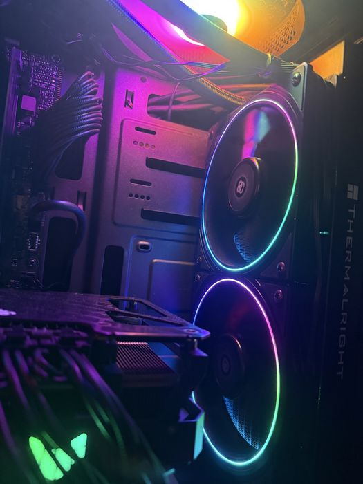 Unitate PC gaming-se vinde urgent