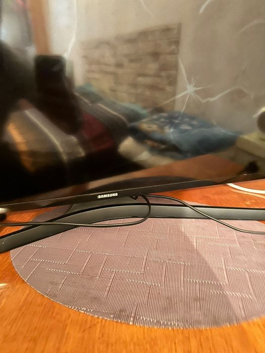 Продам смарт тв