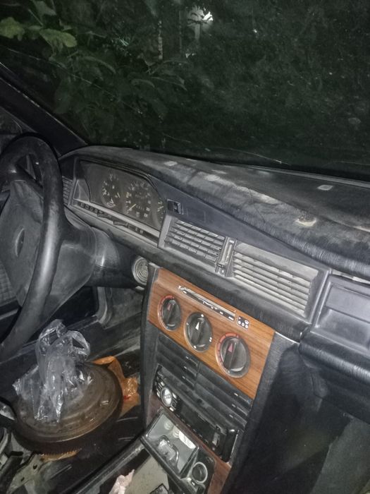 Авто на разбор мерседес 190