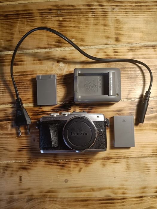 Olympus E-PL7+ чисто нови батерии