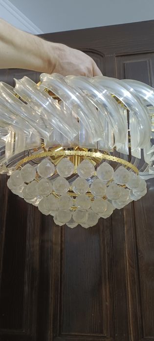 Продам люстру, б/у