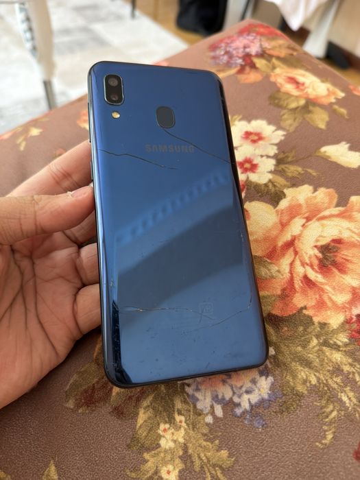 Samsung a20 32gb
