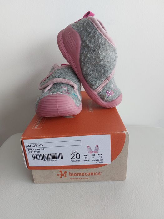 Обувки на Biomecanics