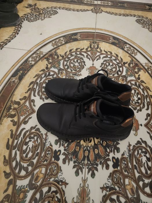 Ботинка 41 размер натуралный кожа