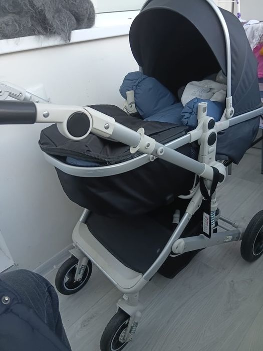 Продаётся детская коляска