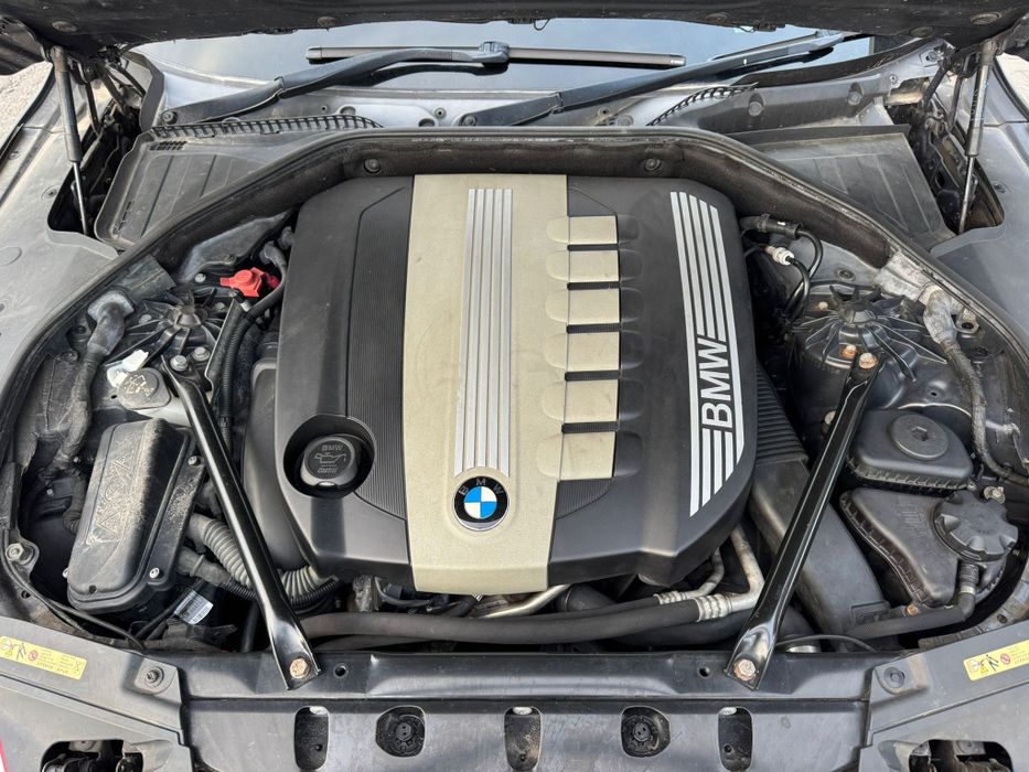Dezmembrez Seria7 / toate piesele disponibile/ motor stare impecabilă