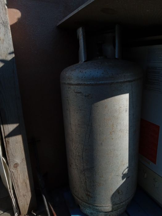 Vand butelie mare de gaz