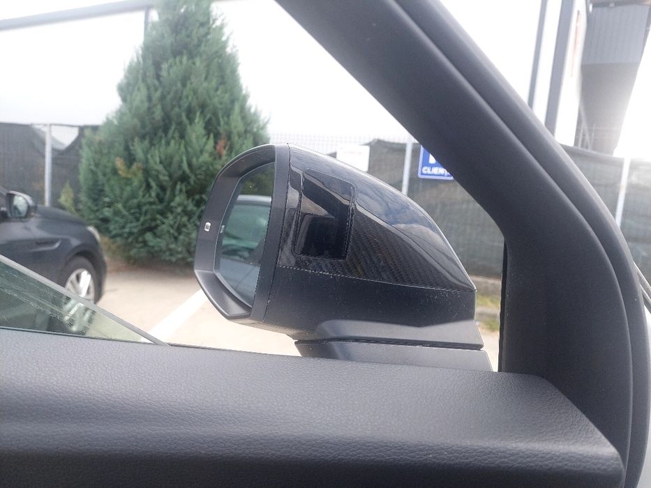Vând Audi Q5,  2020,2l ,benzină!