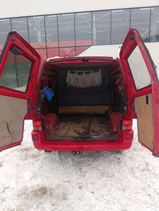 VW Transporter 2.5 TDI – 102 CP – ACV – 2003