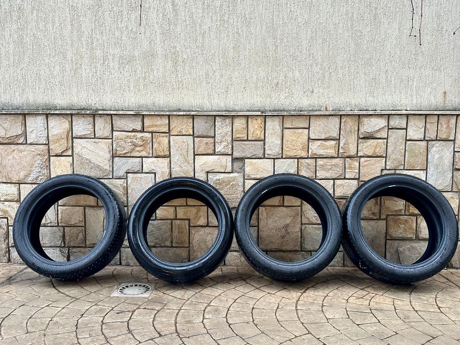 Bridgestone Alenza 001 245/45R20 275/40R20 Runflat комплект летни гуми