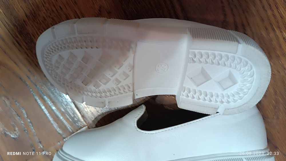 Туфли на девочку 28р