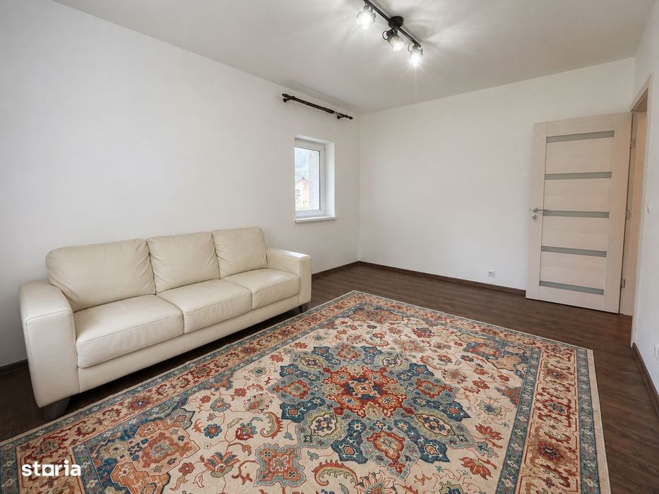Racadau - Ap 2 camere, decomandat, renovat, priveliste superba!