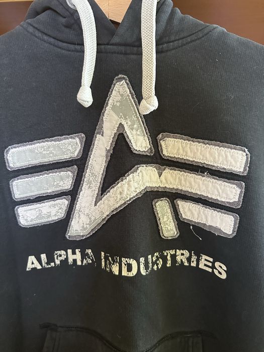 Якета/бомбър Alpha Industries и суичър