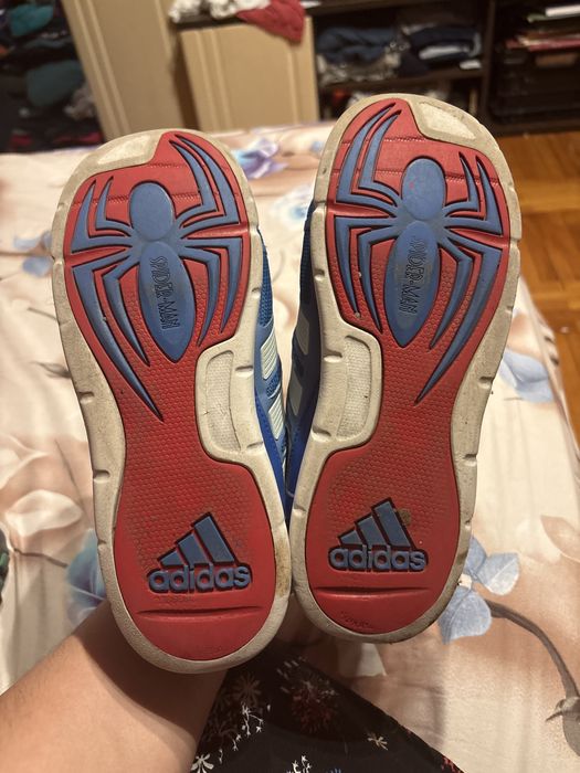 Pantofi sport Adidas 38