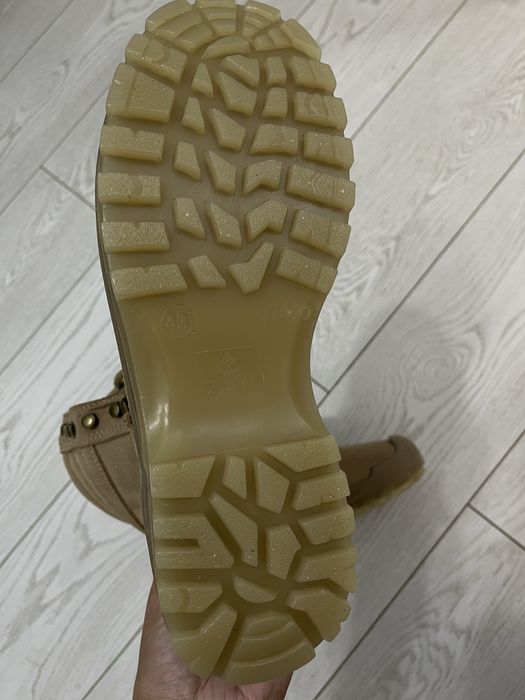 Абсолютно новые берцы