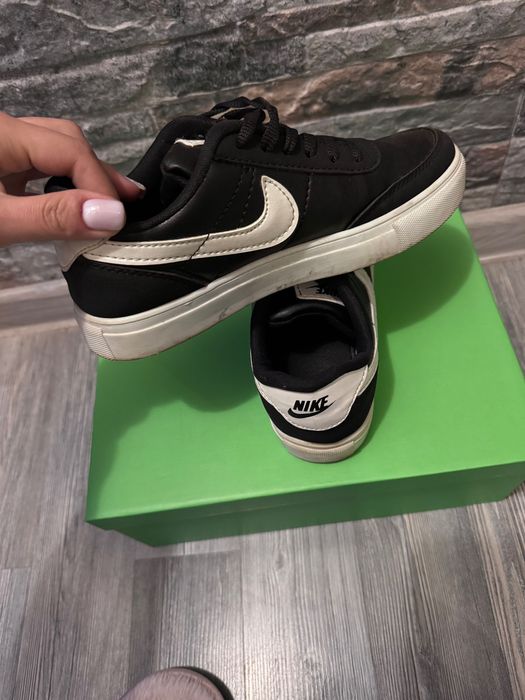 Дамски маратонки