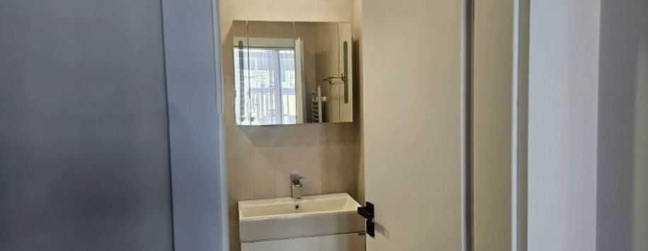 Дава се под наем Тристаен апартамент в София, Изгрев - 113 кв.м за 1395.36 € - Снимка #7