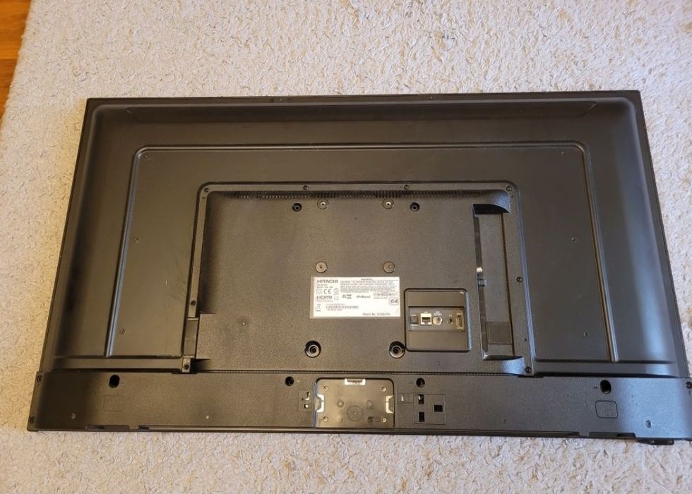 Televizor Hitachi 43HK5300 defect