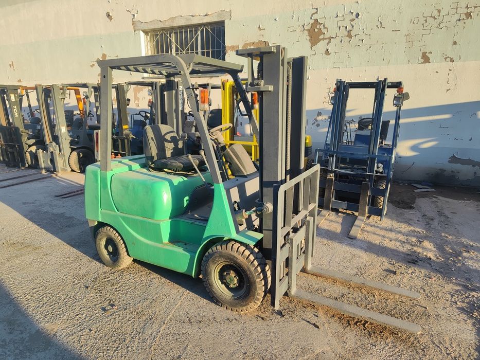 Продам вилочный погрузчик. Кара