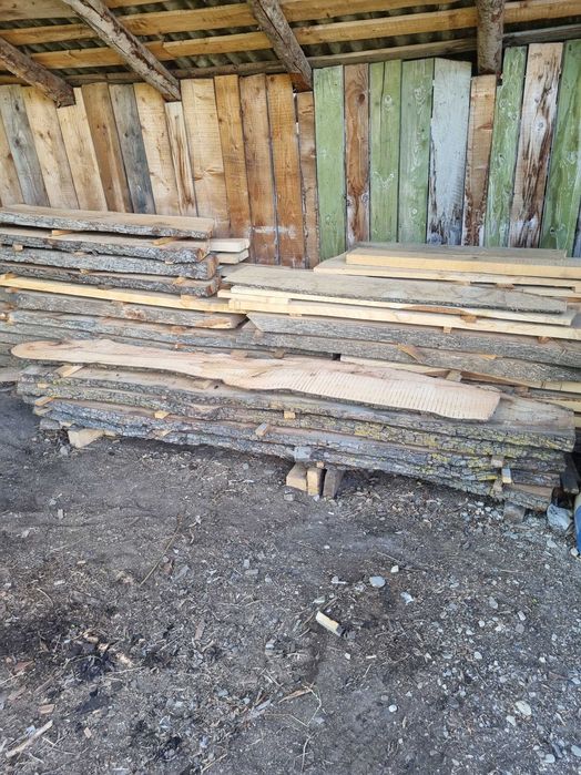 De vânzare dulapi de frasin diferite grosimi și ceva dulap de păr