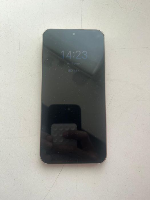 Обмен Хонор400 8/256на айфон 16е