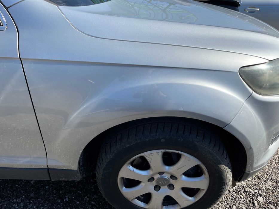 Ляв десен калник за Audi Q7 4L / Ауди КЮ7 4Л