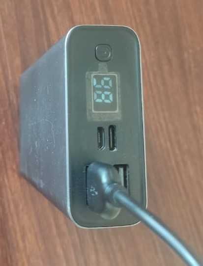 Продам отличный повербанк