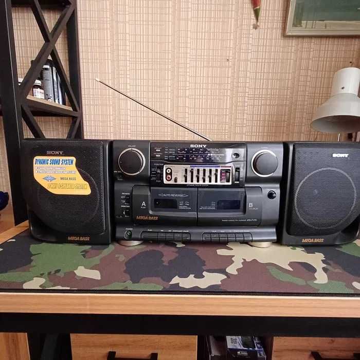 Продам магнитолы Panasonic и Sony