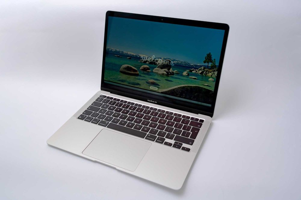 Macbook air M1 2020 256 GB 8 RAM  ПРОБЛЕМЕН ДИСПЛЕЙ