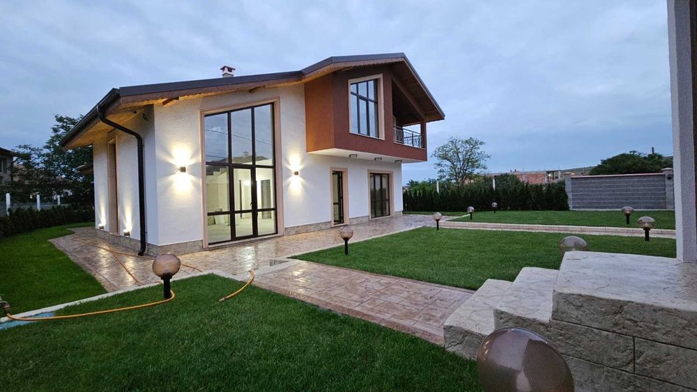 Продава се Къща в с. Тънково, Област Бургас - 164 кв.м за 1433 €/кв.м - Снимка #7