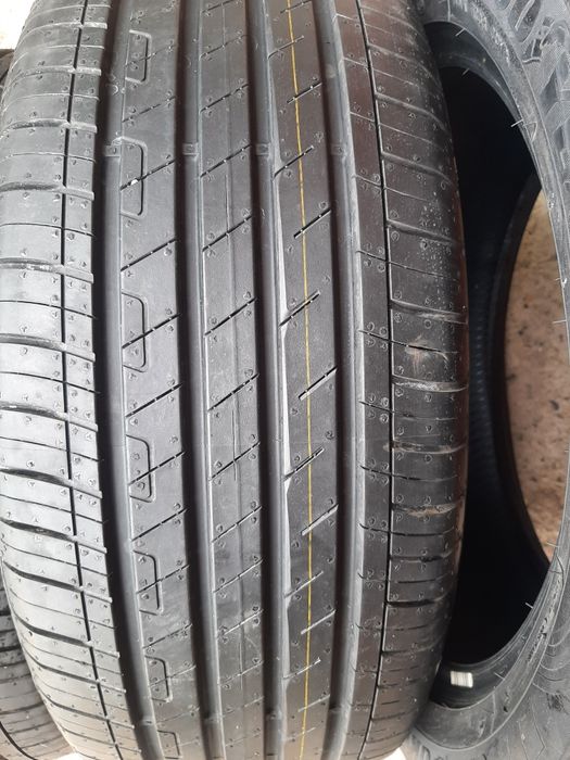 Продам шины 215/55/17 новые